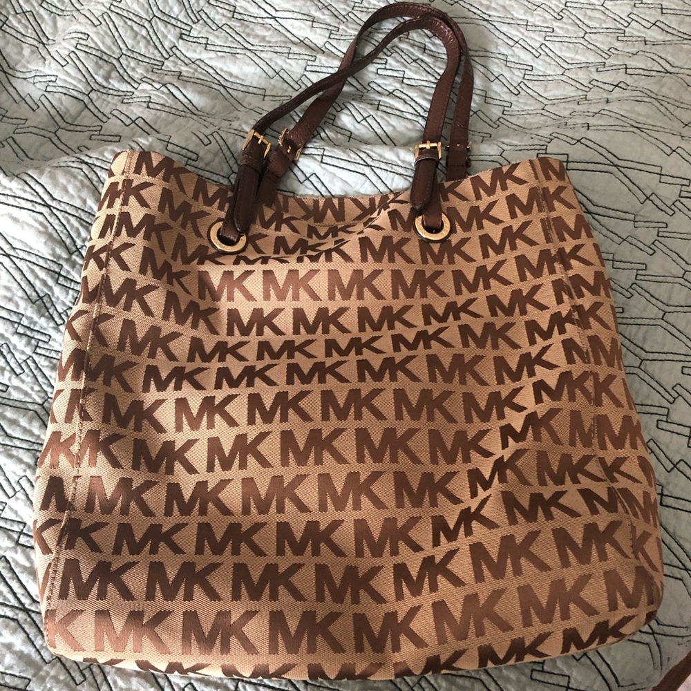 Michael Kors tote